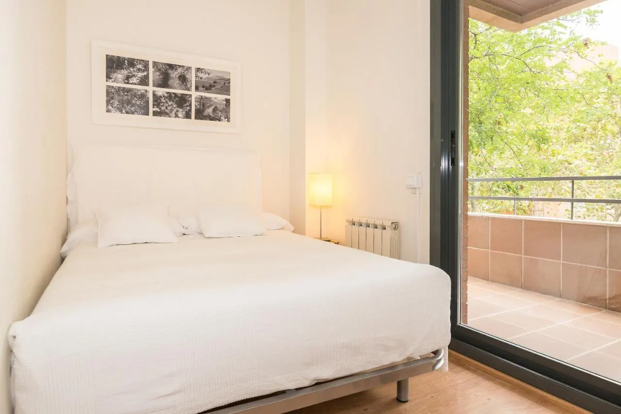 11Jog1036 - Huge & Bright Apartment Train Station Barcelona Spain